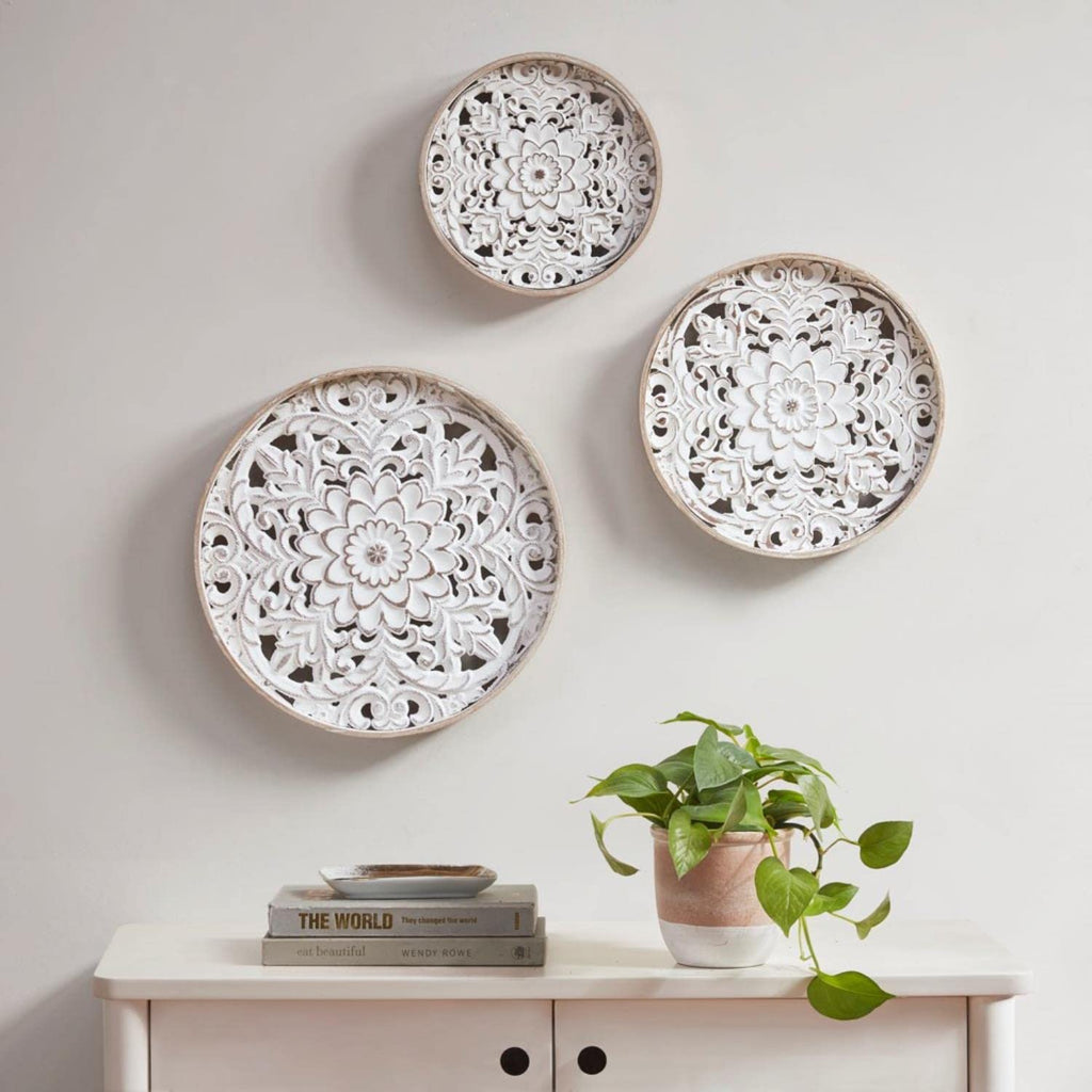Madison Park Wall Art Living Room Décor - Medallion Trio Real Fir Wood Round Design, Home Accent Modern Kitchen Dining Decoration, Ready to Hang Panel for Bedroom, Multi-Sizes, Natural/White 3 Piece