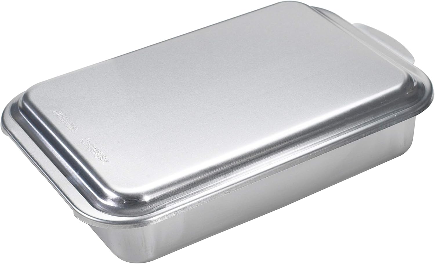 Nordic Ware Classic Metal Cake Pan - 9x13 Inch Covered Design for Perfect Baking