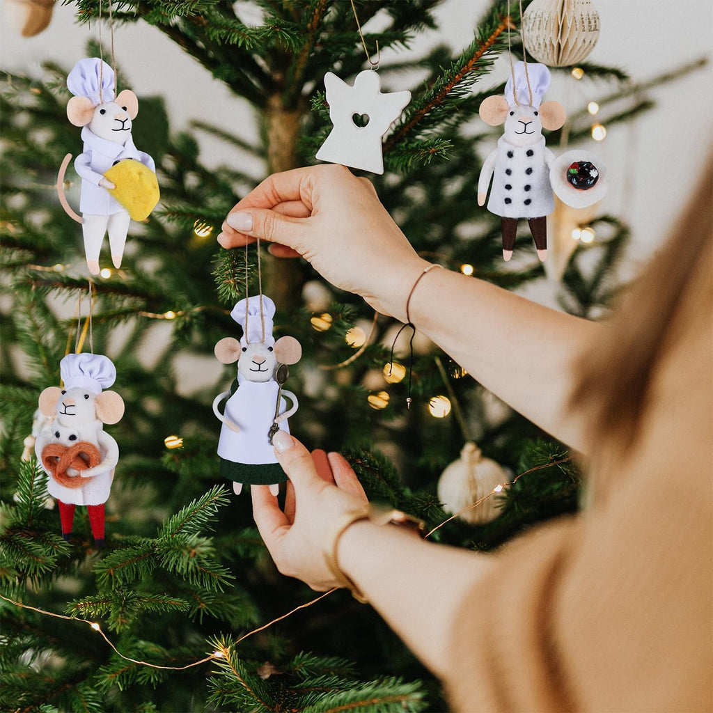 Watereem Set of 4 Christmas Felt Mouse Ornaments, 5.5" Mini Chef & Waiter Mice for Christmas Tree Wreath Hanging, Wool Xmas Tabletop Decor, Animal Crafts for Holiday Easter Gifts Party Supply
