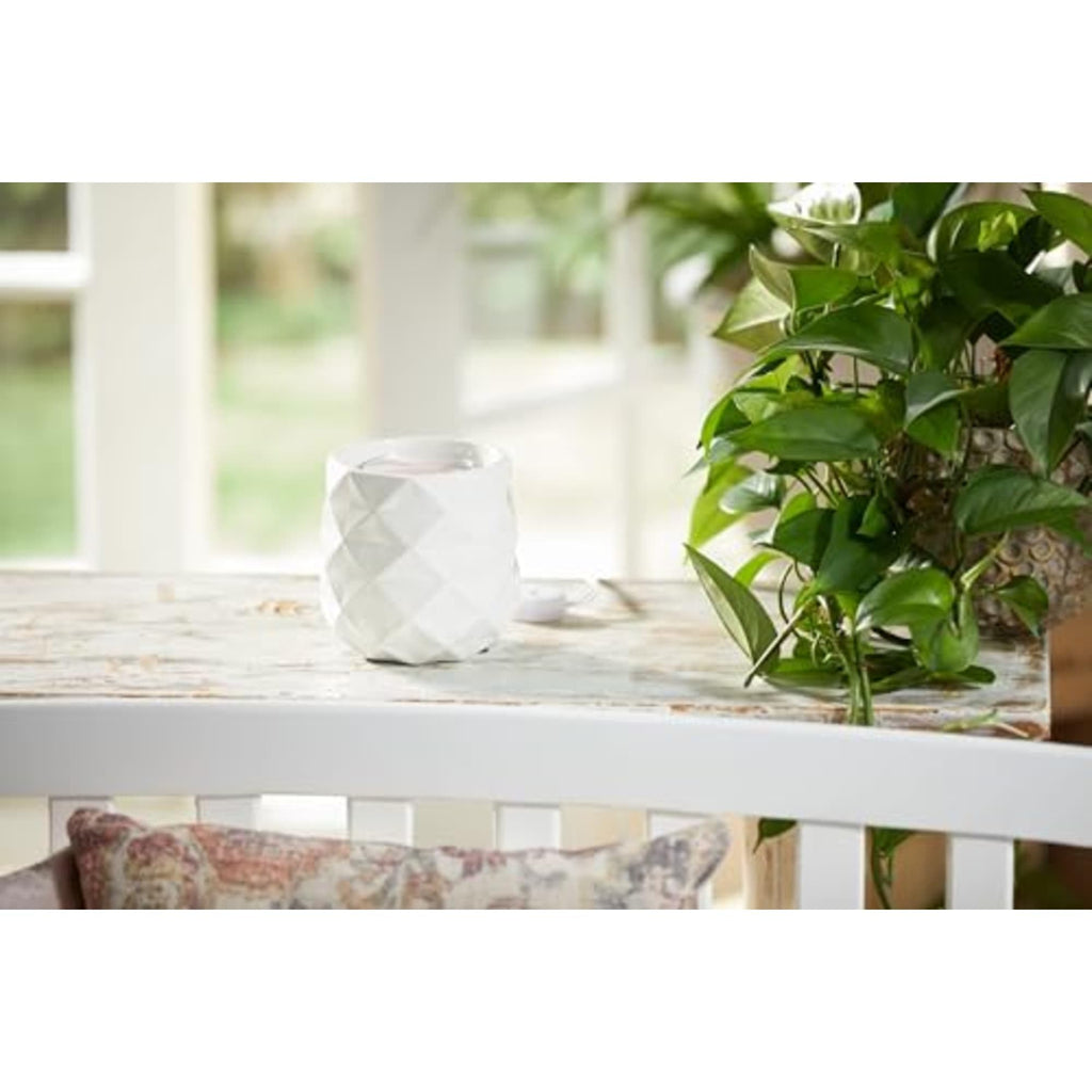 Yankee Candle Langham Collection Scenterpiece Wax Warmer with Auto Timer, White, Multi-Faceted Ceramic, 6-Foot Power Cord
