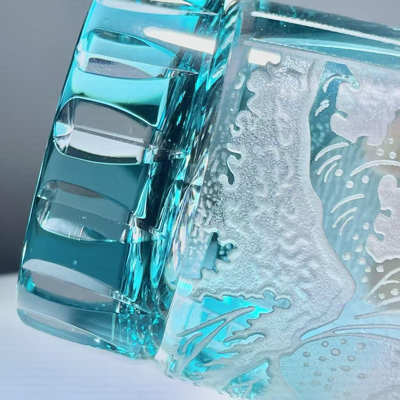 suigetsu Crystal Luxury Whiskey Glass, Mount Fuji Design, Japanese Style Hand Cut Glass Tumblers (turquoise)