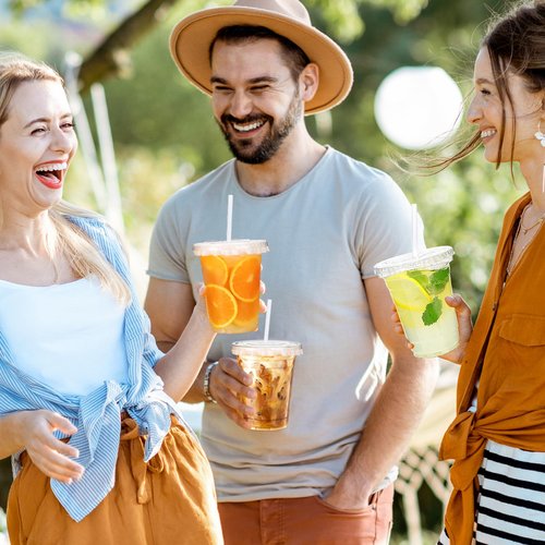 Brajttt 16 oz Clear Plastic Cups with Lids and Straws, 100 Pack Disposable Iced Coffee Cups with Lids, Sturdy & Food Safe lemonade cups for Cold Drinks,Friend,Party, Kitchen Accessories