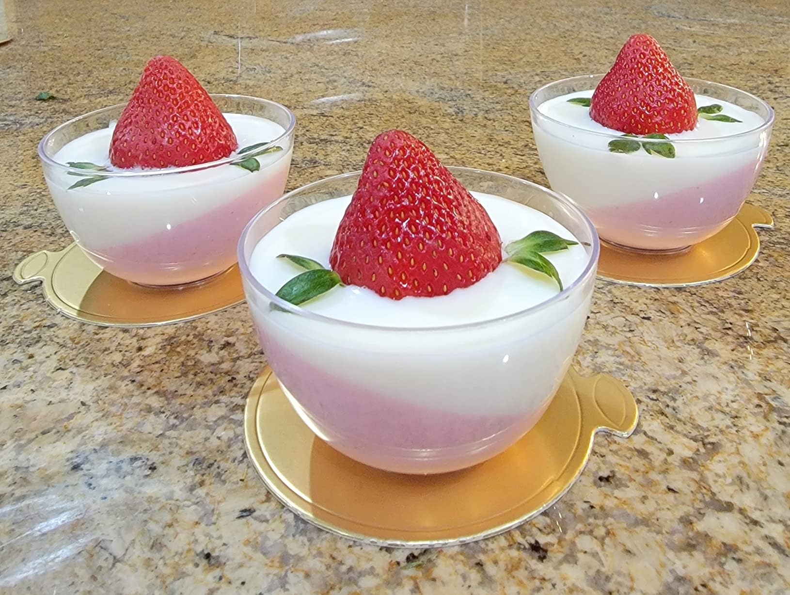 100pcs Mini Golden Cake Boards Round and Square Mousse Cupcake Base Paper Plates Dessert Board Circle Base for Cake DIY, Baking Dessert Party Wedding Birthday