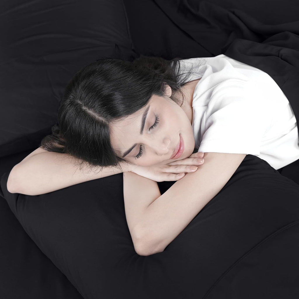 Utopia Bedding Queen Bed Sheets Set - Soft Brushed Microfiber | Fade & Shrinkage Resistant - Black