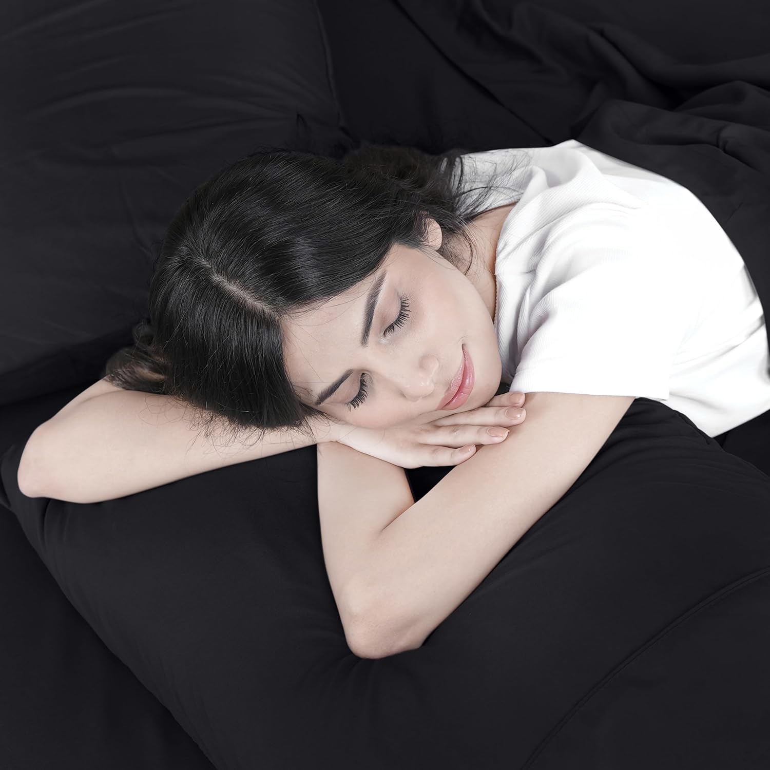 Utopia Bedding Queen Bed Sheets Set - Soft Brushed Microfiber | Fade & Shrinkage Resistant - Black