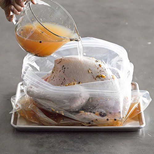 2 Pack 22"×26" Turkey Brine Bags Extra Large brine bags for Turkey Holds up 40lb, Thickened Turkey Brining Bags with 2 removable zipper assist clips and Cotton Strings, turkey marinade bag