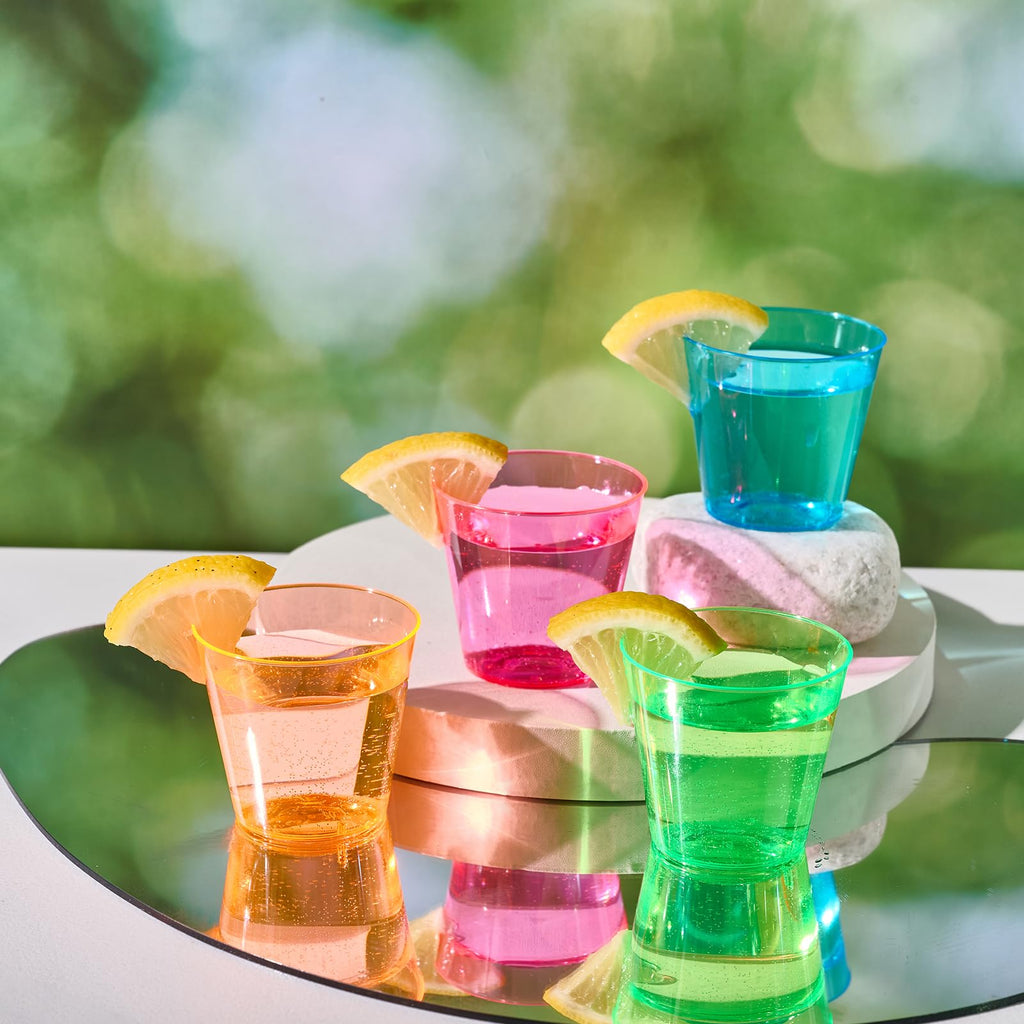 300Pack 1 Oz Plastic Shot Glasses Set, Neon Party Mini Shot Glasses Bulk, Durable and Reusable, Small Disposable Plastic Cups for Vodka, Whiskey, and More