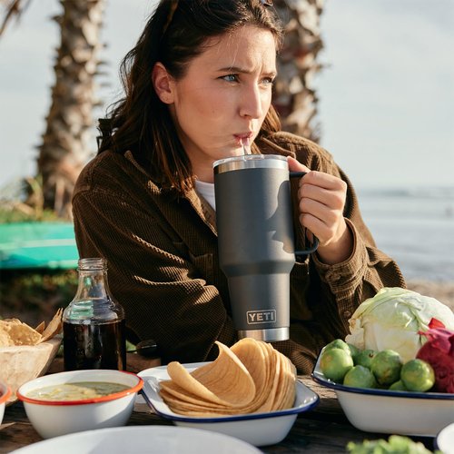 YETI Rambler 42 oz Tumbler with Handle and Straw Lid, Travel Mug Water Tumbler, Vacuum Insulated Cup with Handle, Stainless Steel, Daybreak Yellow