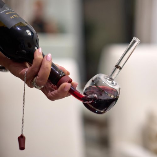 IL PICCOLO SOMMELIER - Wine Aerator - Hand-Blown Glass Pourer Spout with Stand & Corks - Wine Aerator Decanter and Stopper Set for Red, White & Rosé