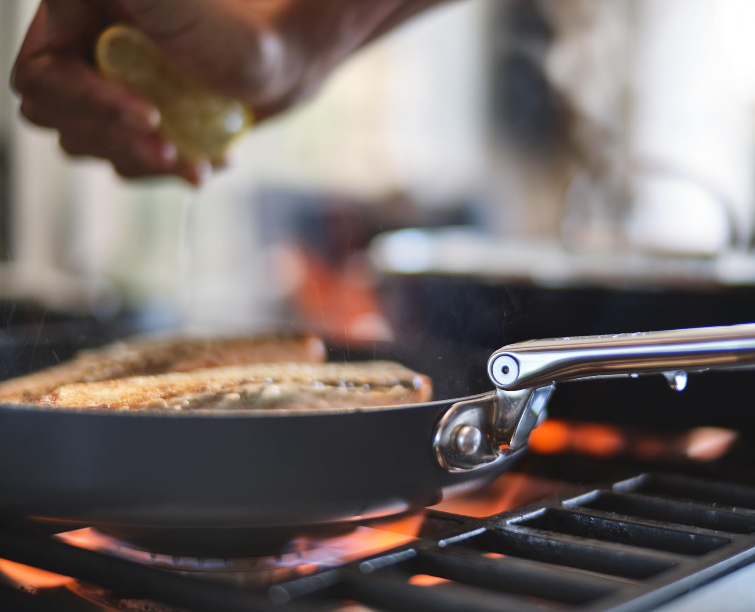 Joseph Joseph Space 9.5" Nonstick Frying Pan Skillet with Folding Handle, Ceramic Coating, Induction & Oven Safe