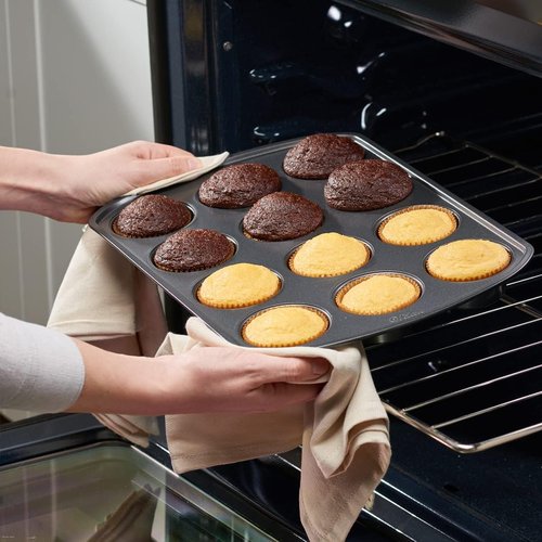 Gusto Kraft Cupcake Liners - 500Pcs Food Grade & Grease-Proof Baking Cups for Muffins & More