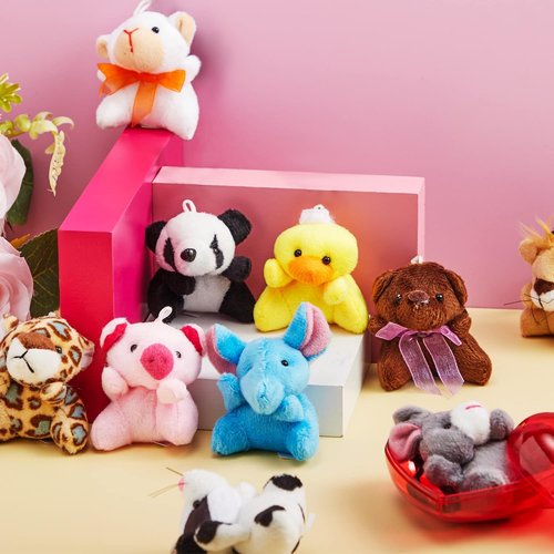 JOYIN 28 Pack Valentines Day Gifts for Kids Prefilled Hearts with Plush Toy Keychain and Valentines Day Cards for Kids Classroom Exchange, Party Favors, Gift Exchange, Game Prizes