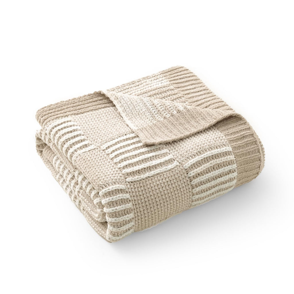 Amélie Home Knit Throw Blanket, Soft Chenille Cozy Breathable Dual Tone Checkered Chunky Decorative Blanket for Couch, Bed & Sofa, French-Inspired Lightweight Warm Gift for Women, Beige, 50"x60"
