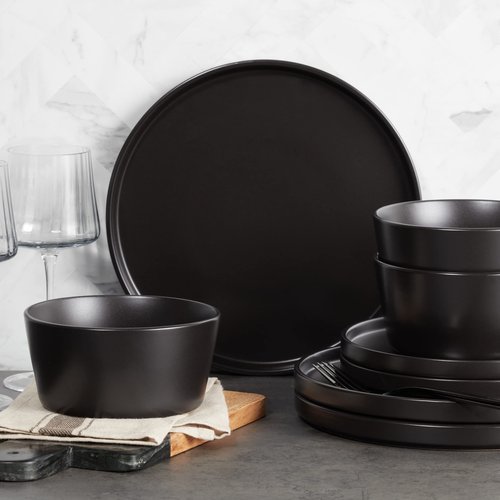Stone Lain Coupe Dinnerware Set,16 Piece, Service For 4, Black Matte & Celina Stoneware 4-Piece Round Pasta Bowl Set, Black,4 QUARTS