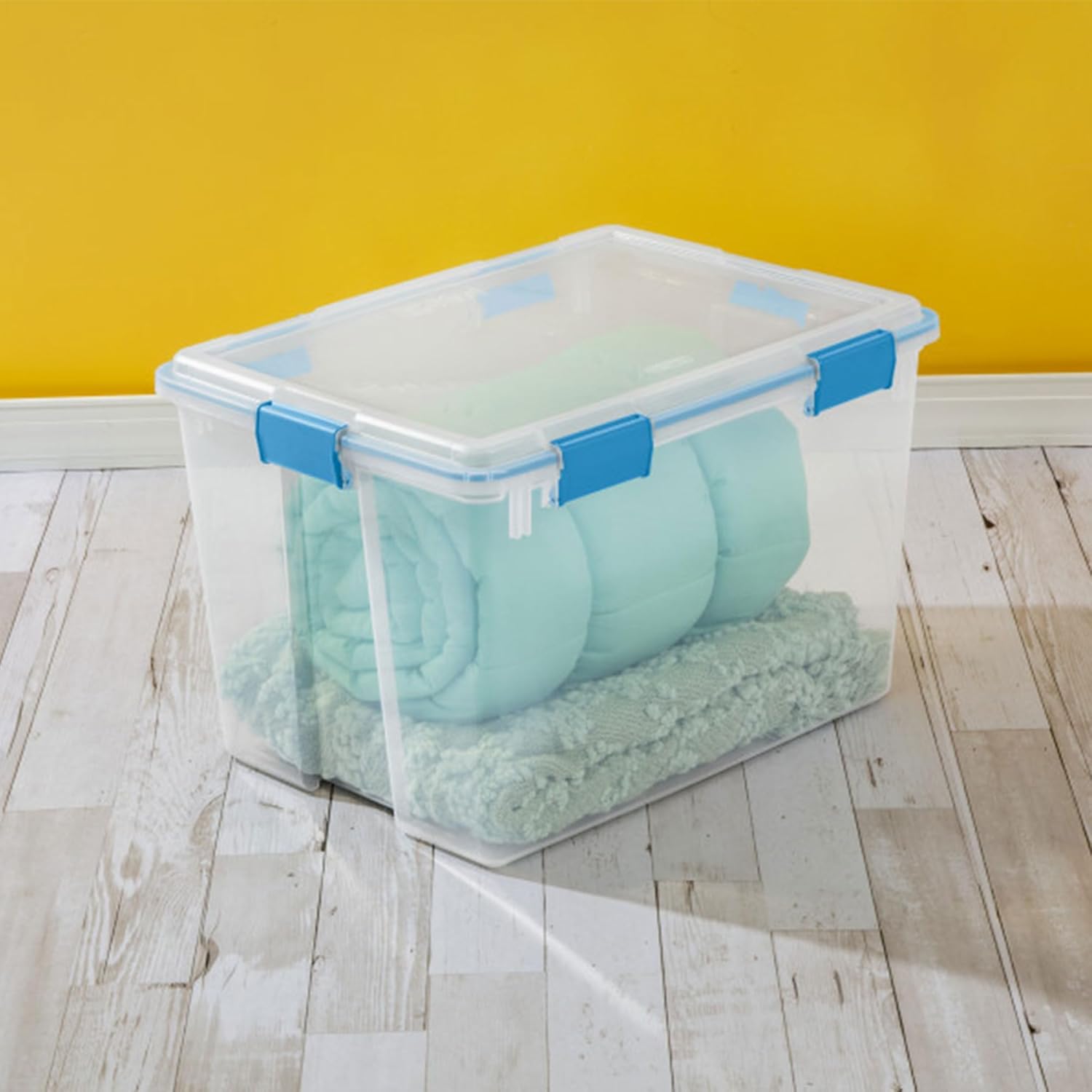 Sterilite 4-Pack Gasket Box - Weather-Resistant 80 Quart Storage Bins with Latching Lids for Organizing