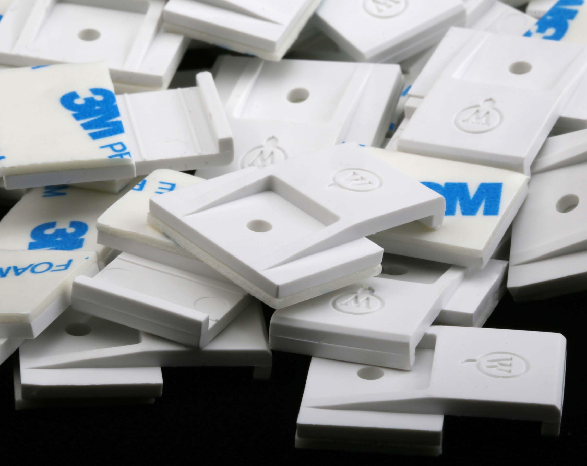 100 Pcs Screw Clips for Permanent Outdoor Lights with M3*12mm 316 Stainless Steel Screws Included Compatible with Govee Permanent Outdoor Lights H705A, H705B, H705C, H705D, H705E, H705F, H706A...