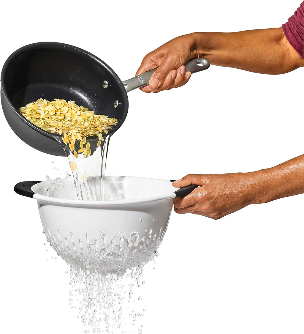 OXO Good Grips 3 QT Plastic Colander - Durable Kitchen Strainer for Effortless Food Preparation