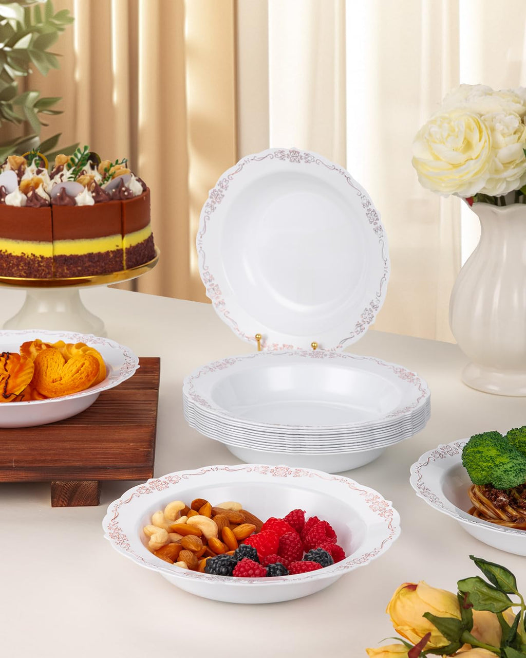 Bestluck 100 Pack Clear Red Plastic Bowls with Gold Rim, 12oz Plastic Salad Bowl, Disposable Bowls for Party, Dinners, Weddings, Christmas, Thanksgiving, Valentine's Day