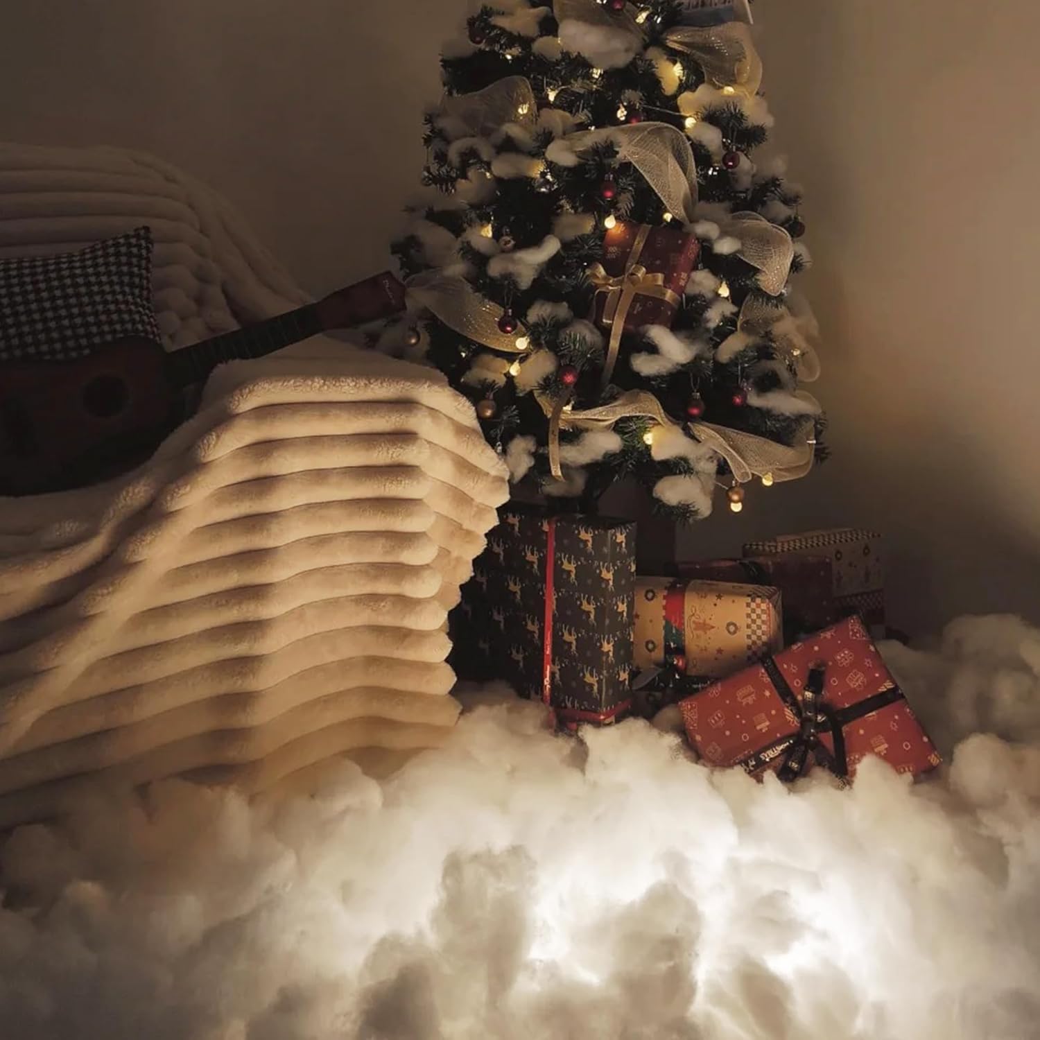 Winemana 30oz Artificial Snow Decor - Fluffy Cotton-Like Winter Decoration for Christmas Trees & Crafts