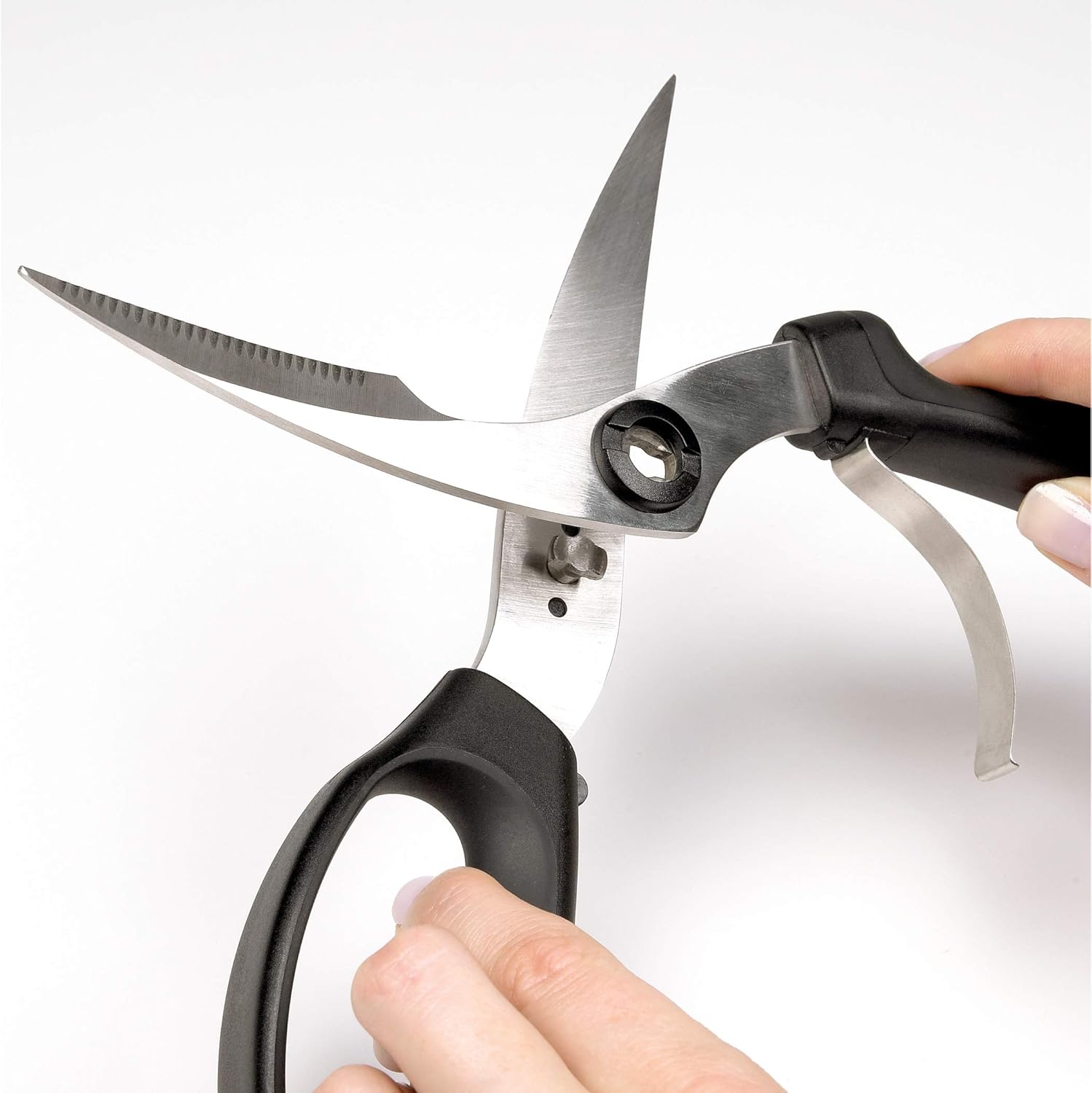 OXO Good Grips Poultry Shears - Spring-Loaded Design for Effortless Cutting | Black Finish