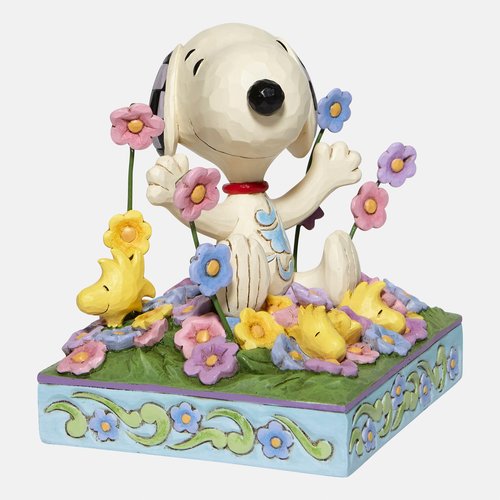 Enesco Peanuts by Jim Shore Snoopy in Flowers Figurine, 4.75 Inch, Multicolor