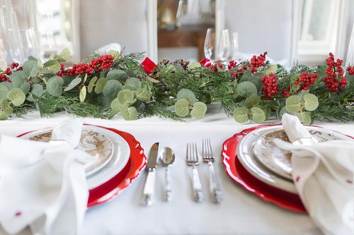 Lvydec Christmas 6Ft Pine Christmas Garland, Realistic Artificial Faux Greenery Garland with Berry and Eucalyptus Leaves Cypress Garland for Mantle Holiday Fireplace Winter Decor