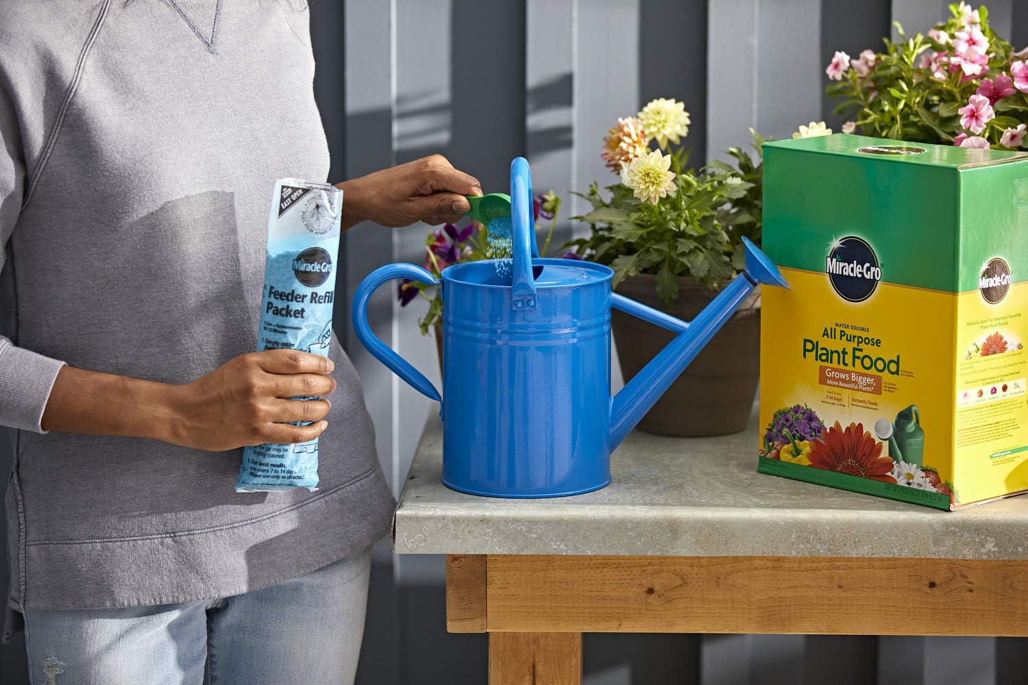Miracle-Gro Water Soluble Plant Food - All-Purpose Fertilizer for Indoor & Outdoor Plants | 10 lbs (4-Pack)