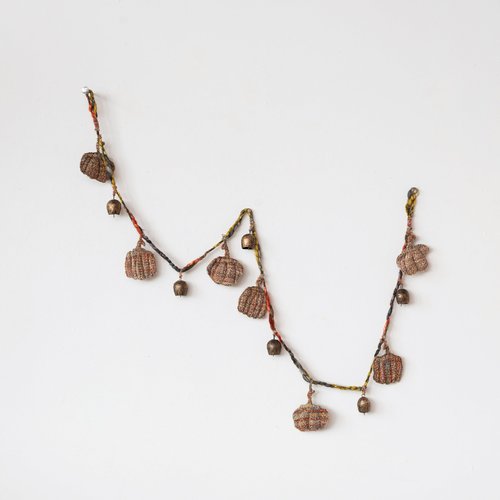 Creative Co-Op Decorative Hand-Woven Mélange Fabric Pumpkin and Metal Bell Garland, Multicolor and Antique Gold Finish