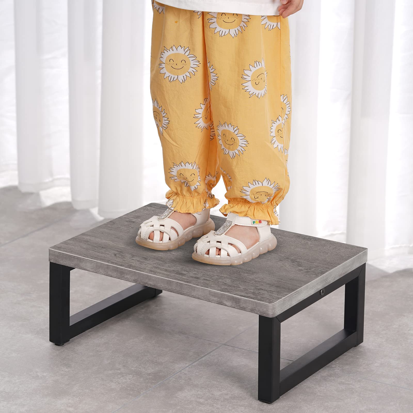 Snughome Wooden Step Stools for Adults Kids, Solid Portable Wooden Bedside Step Stool Adults Hold Up to 350 lb, One Step Foot Stool for Kitchen, Bedroom, Living Room, Bathroom - Self-Assembly(Grey)
