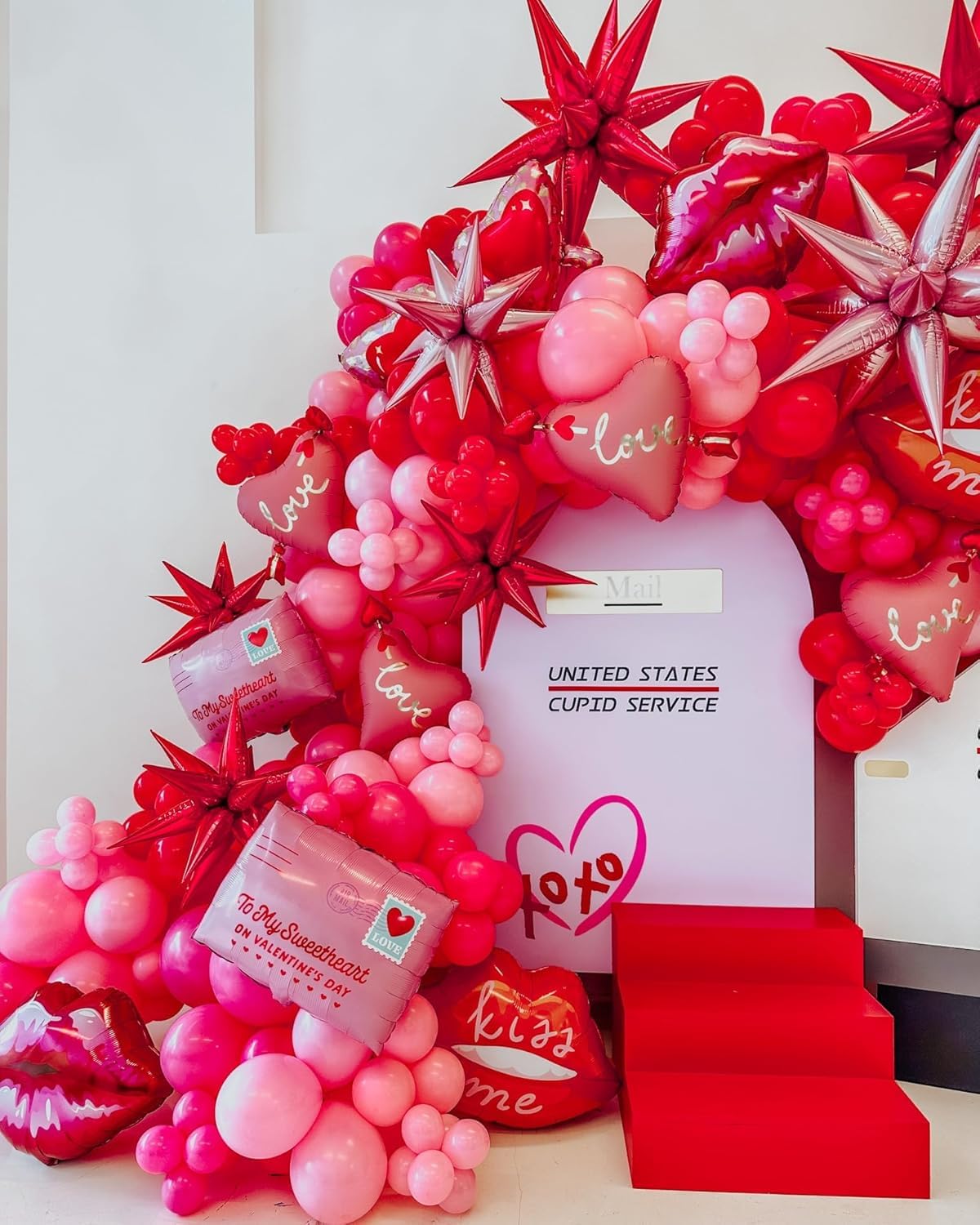 EICUECUE Valentines Day Balloons Garland Arch Kit - Rose Petals, Heart and LOVE Foil Balloon Different Size Pink White Red Balloons for Valentine's Day Galentine's Day Anniversary Party Decorations