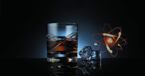 SHTOX 005 Tumbler Crystal Glass with Rotating Pattern, Perfect for Whiskey, Scotch, Bourbon 320ml