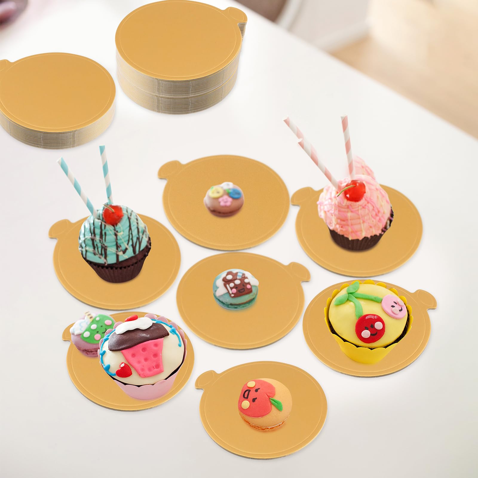 zsccxq 100 Pcs 4 Inch Mini Cake Boards Round Golden Mousse Cake Boards Disposable Cardboard Plate Round Coated Cakeboard for Kitchen Baking Caking Pizza Dessert Cupcake Tray (4 Inch)