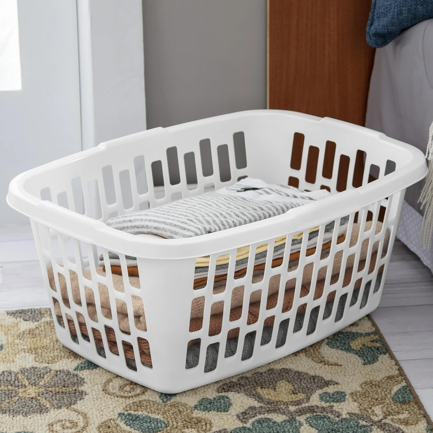 Skiennix 6-Pack Rectangular Plastic Laundry Baskets - Ventilated, Stackable & Portable, White