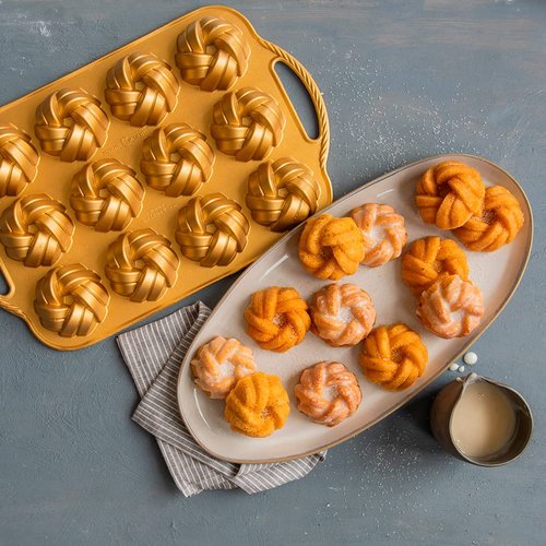 Nordic Ware NW 95577 75th Anniversary Braided Rope Bundt Cake Pan, Gold 12 Cup Capacity & 95377 Bundtlette Pan 75th Anniversary Braided Bundt Bites, Gold