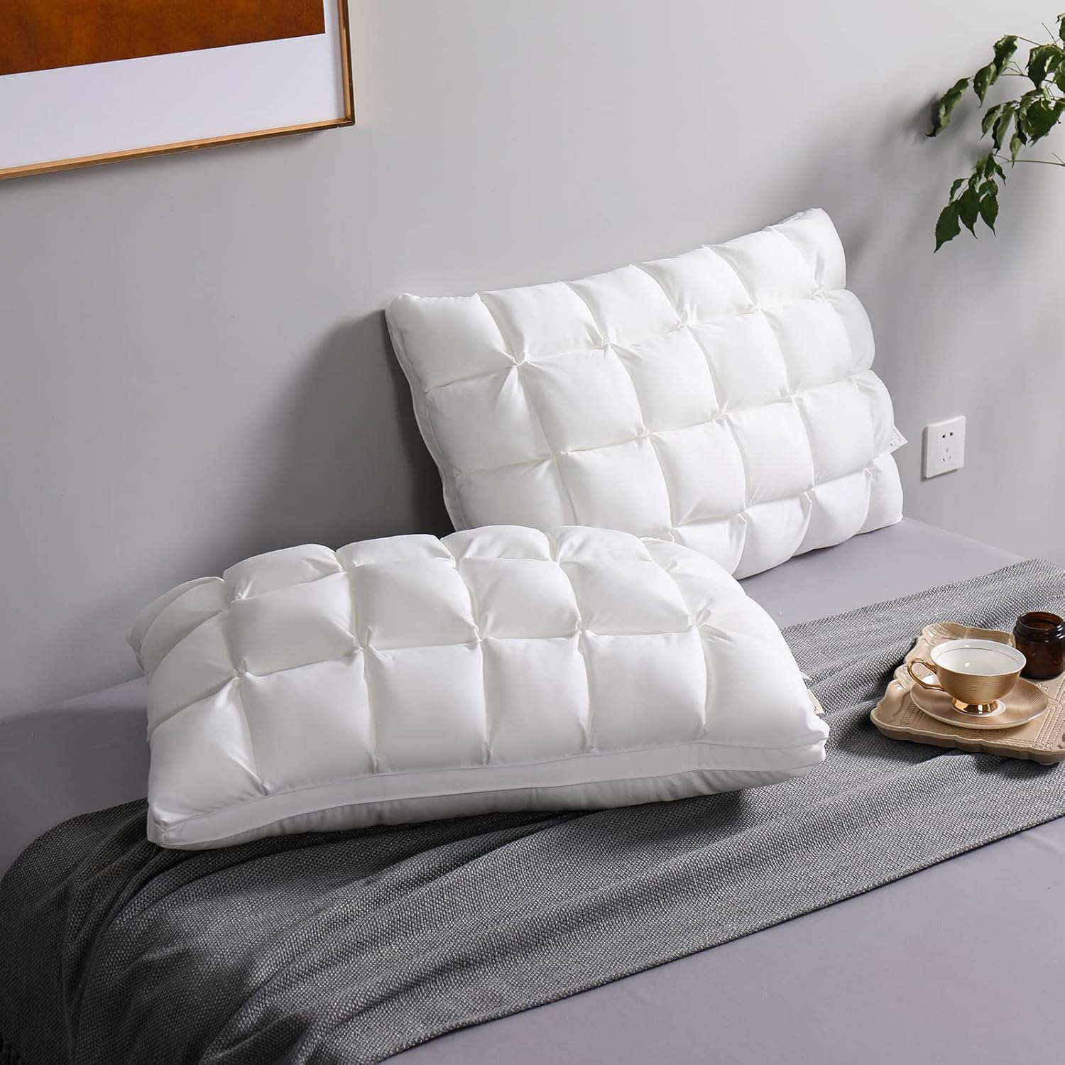 YOUR MOON Queen Size Pillows - Soft Down Alternative Set of 2 for Side Sleepers | Fluffy Gel Comfort (White)