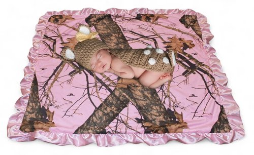 Mossy Oak BU Pink Hunting Camo Baby Blanket, Super Soft Carstens Microfur Back and Satin, Bow, Newborn Pink Camouflage Gift Blanket