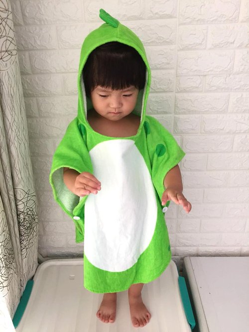 Kreomitxt Children Bath Towel Robe Kids Hooded Beach Swimming Poncho Dinosaur Pattern for Kids 0-8 Years