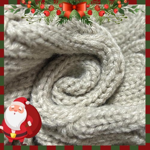 meioro 18 Inches Christmas Stockings, Large Size Cable Knitted Xmas Stocking for Kids, Fireplace Hanging Stockings for Family Holiday Party Decorations (Khaki)