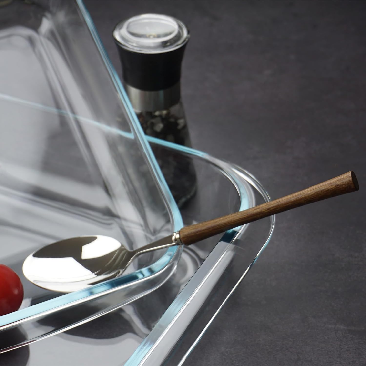 Square Glass Baking Dish by [Brand Name] - 9x9in, 2.4QT Oven Safe Baking Pan