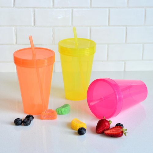Youngever 9 Sets 16 Ounce Plastic Cups with Lids and Straws, Reusable Plastic Cups with Straws (Pink Colors)