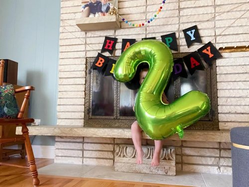 Light Green Number 8 Balloon by [Brand Name] - 40 Inch Birthday Decoration for Men & Boys | Perfect for 8th Birthday Parties, Weddings & Graduations