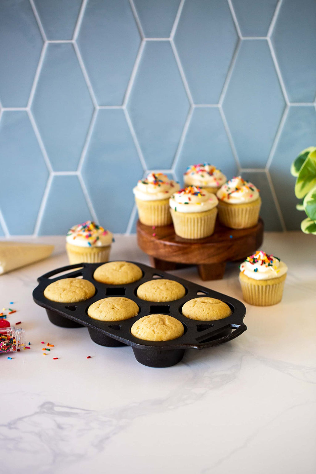 Lodge Seasoned Cast Iron Muffin Pan Set - Six-Well Bakeware Set for Muffins, Cupcakes, Cornbread & Homemade Favorites - Includes Looped Handles - 2-Pack