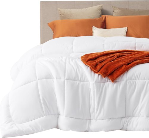 Bedsure Comforter Duvet Insert - All-Season Quilted Down Alternative Blanket, California King 96x102 Inches, White