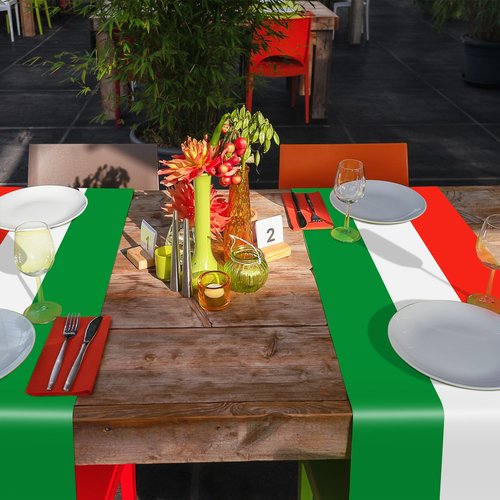 Hotop 3 Pcs Italian Flag Table Runners Plastic Italy Table Runner 14 x 108 Inch Red Green and White Striped Table Runner Disposable Italian Flag Table Decoration for Home Room Kitchen Party Supplies