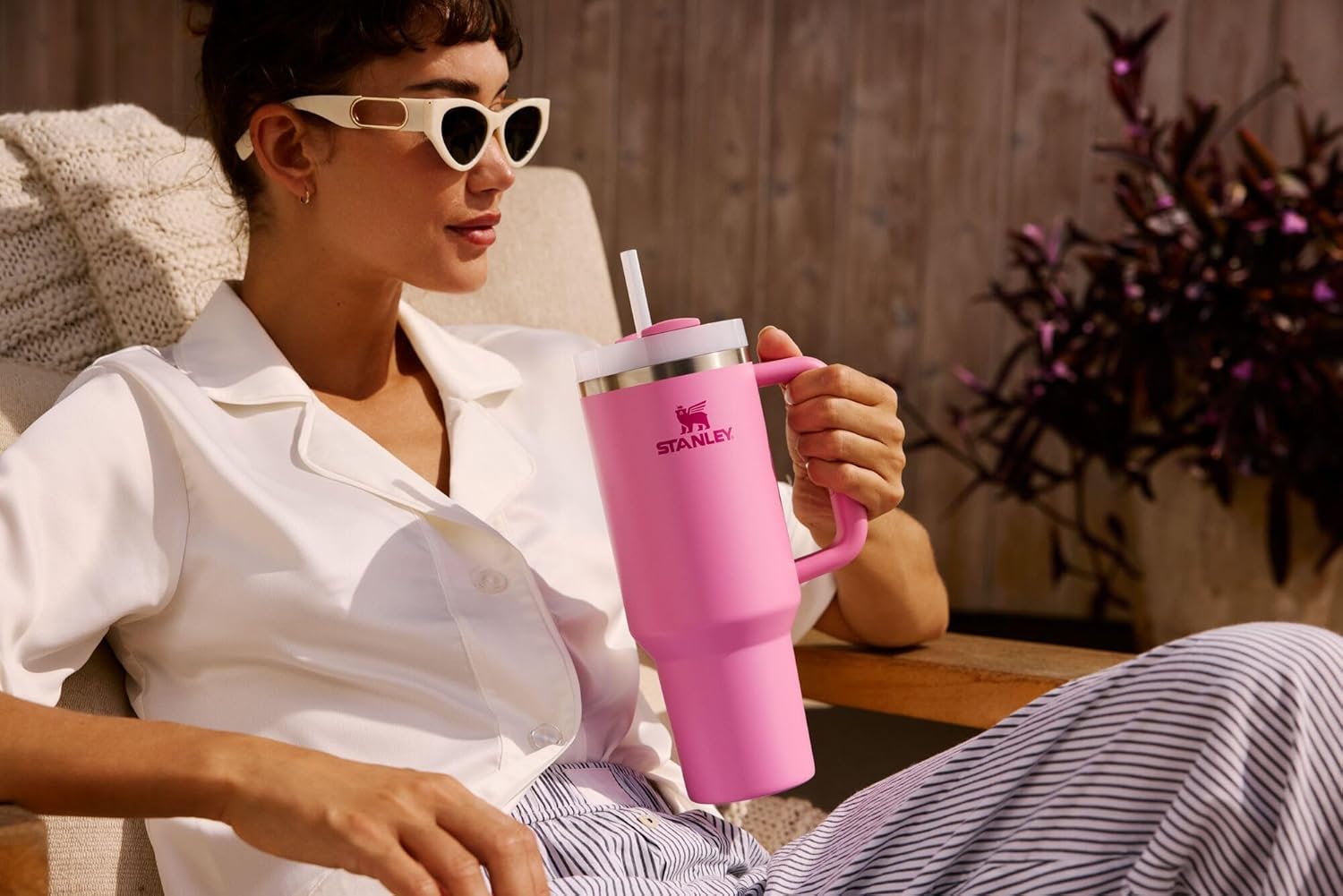 STANLEY Quencher H2.0 Tumbler - Insulated 20 oz Stainless Steel Cup with Handle & Straw | Peach Rose