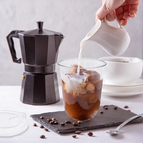 Kuihaazi 50 Pack Clear Plastic Cups with Strawless Sip Lids,16 oz Iced Coffee Cup,Disposable PET Crystal Round Bottom To Go Cup for Cold Beverage,Juice,Smoothie,Milkshake,Wedding,Party