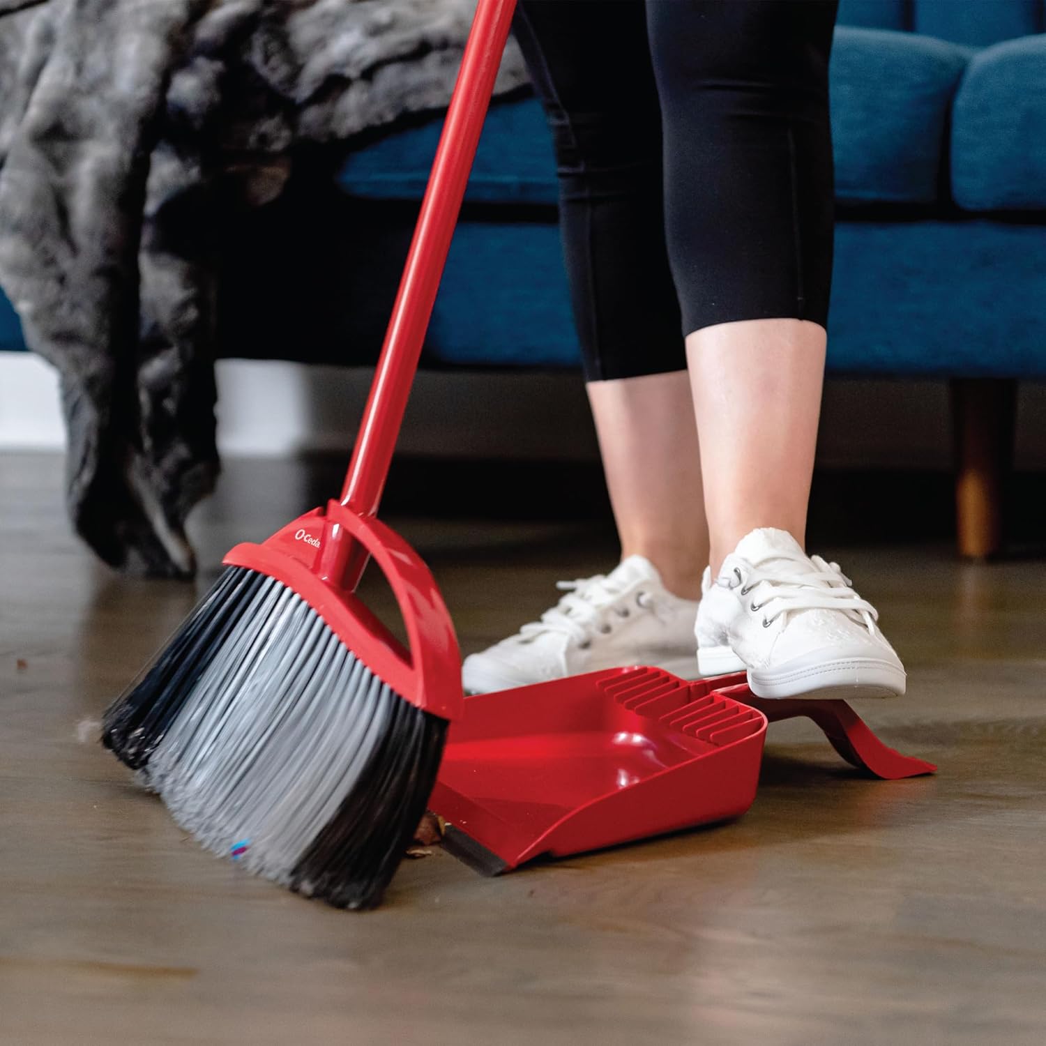 O-Cedar Pet Pro Broom - Step-On Dustpan for Effortless Cleaning | Removes 99% of Pet Hair