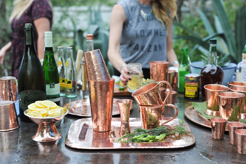 Sertodo Copper Moscow Mule Mugs | Set of 2, 12 oz Capacity | Copper Handle | 100% Pure Copper, Heavy Gauge, Hand Hammered