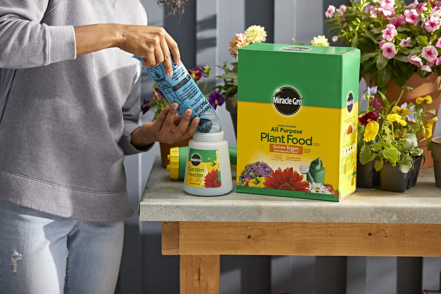 Miracle-Gro Water Soluble Plant Food - All-Purpose Fertilizer for Indoor & Outdoor Plants | 10 lbs (4-Pack)