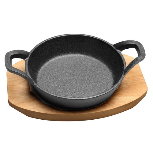 HOME DISTRICT Mini Cast Iron Skillet Set of 4 Mini Ramekins, Oven Safe, 6 Inch, 12 Oz Cast Iron Skillet Set with Wood Trivets